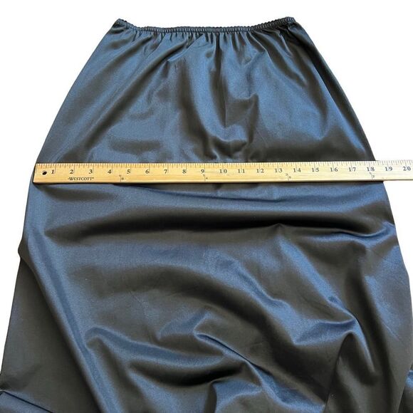 Vintage Bali Black Half Slip w/ Slit in Back. Made in USA. Sz S. Good Condition - Picture 6 of 8
